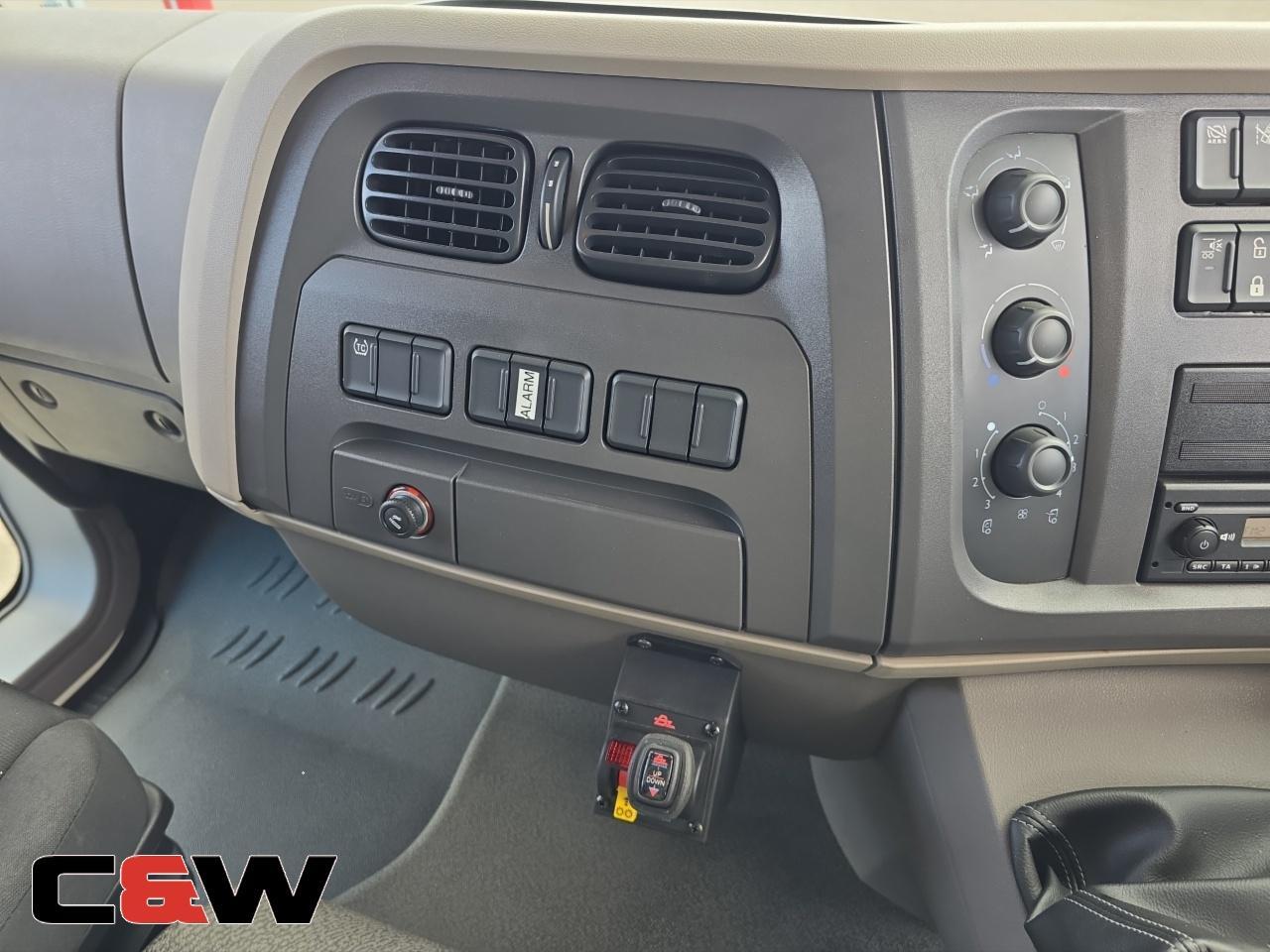 Vehicle image 38